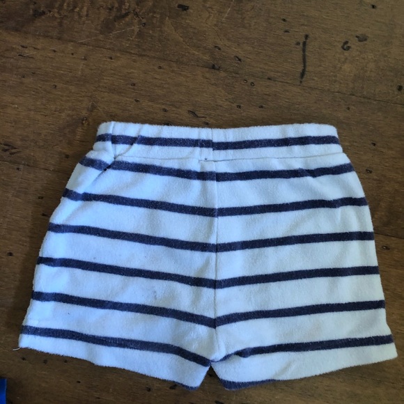 CrewCuts toweling shorts 2T - Picture 2 of 3